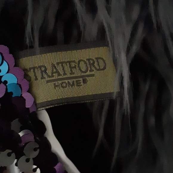 Sequin reverse pillow - Picture 4 of 5